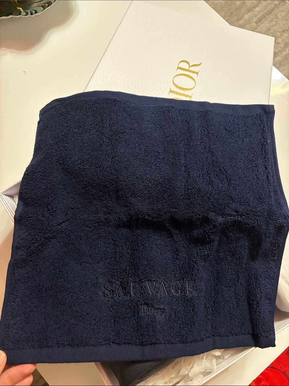Dior Men's pouch and towel Set - Navy - Picture 3 of 4